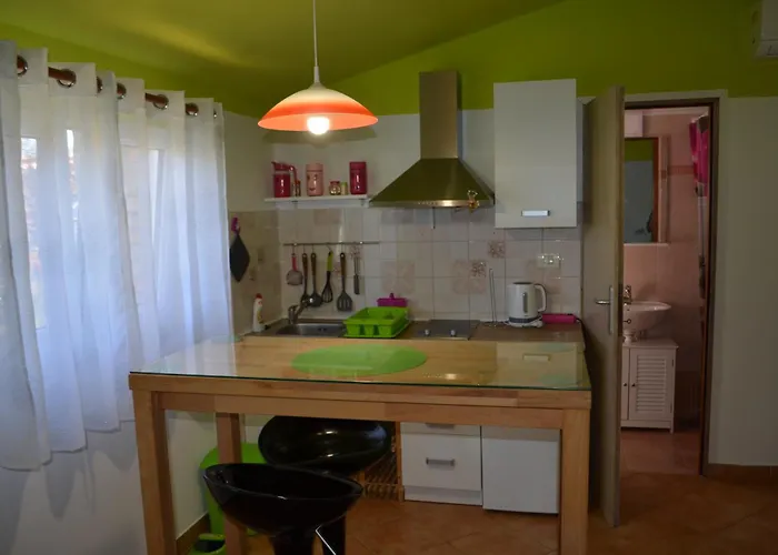 Apartment Little Escape Pula